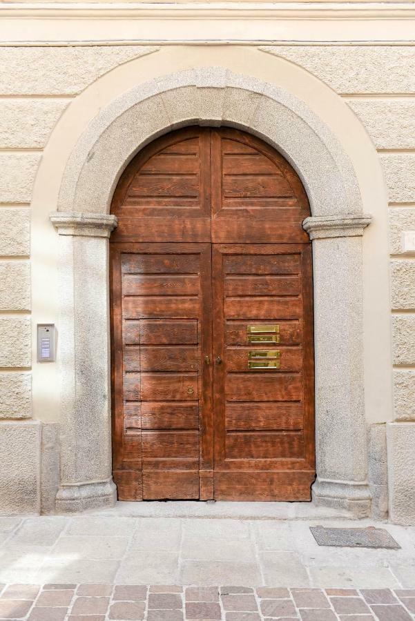 Via Natta 15 - The House Of Travelers Villa Como Luaran gambar