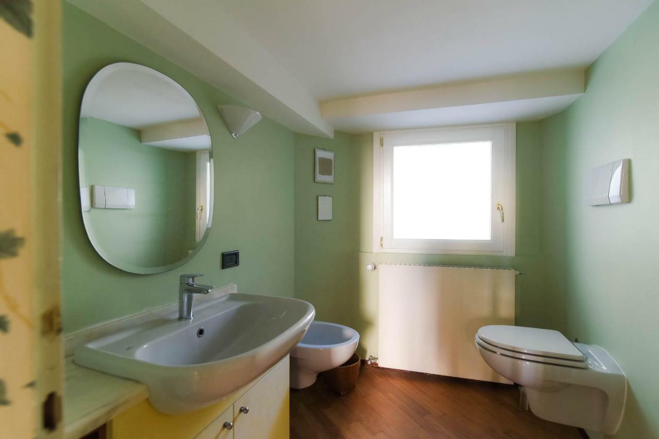 Via Natta 15 - The House Of Travelers Villa Como Luaran gambar